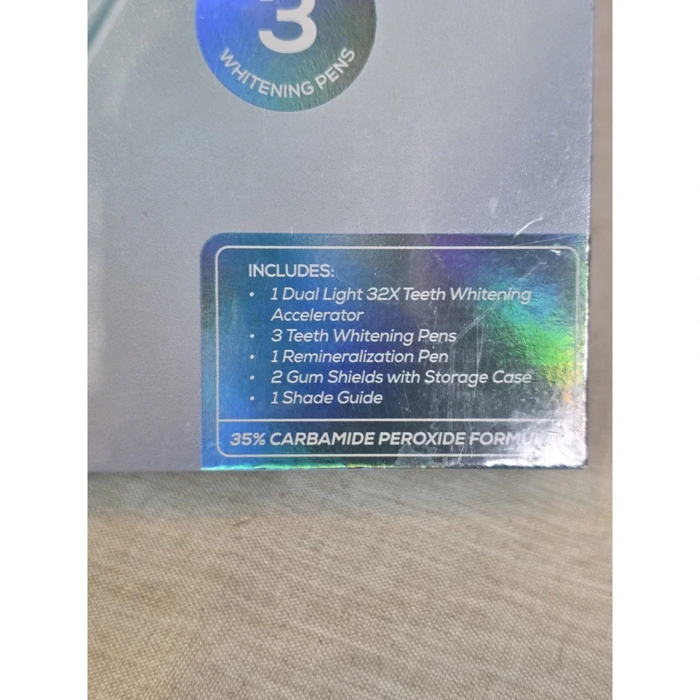 VENUS VISAGE TEETH WHITENING KIT, 4 CARBAMIDE PEROXIDE  WHITENING GEL PENS T17